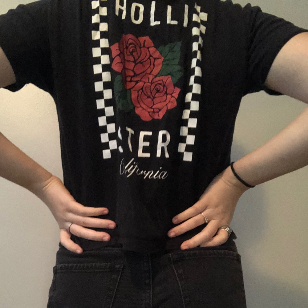 Hollister crop top